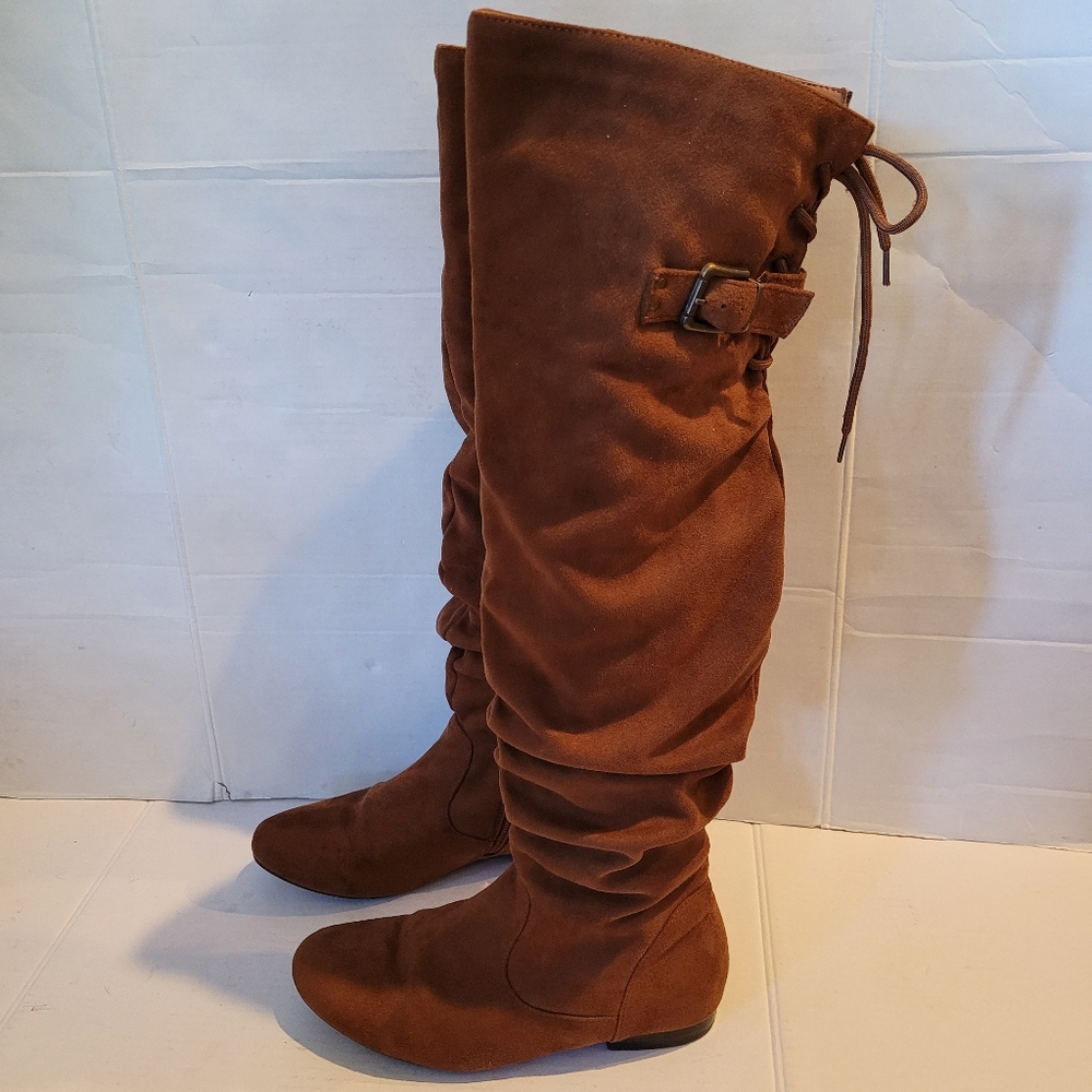 Faux suede boots under knee brown SOFT Tall shoes size 8 modern boho bohemian